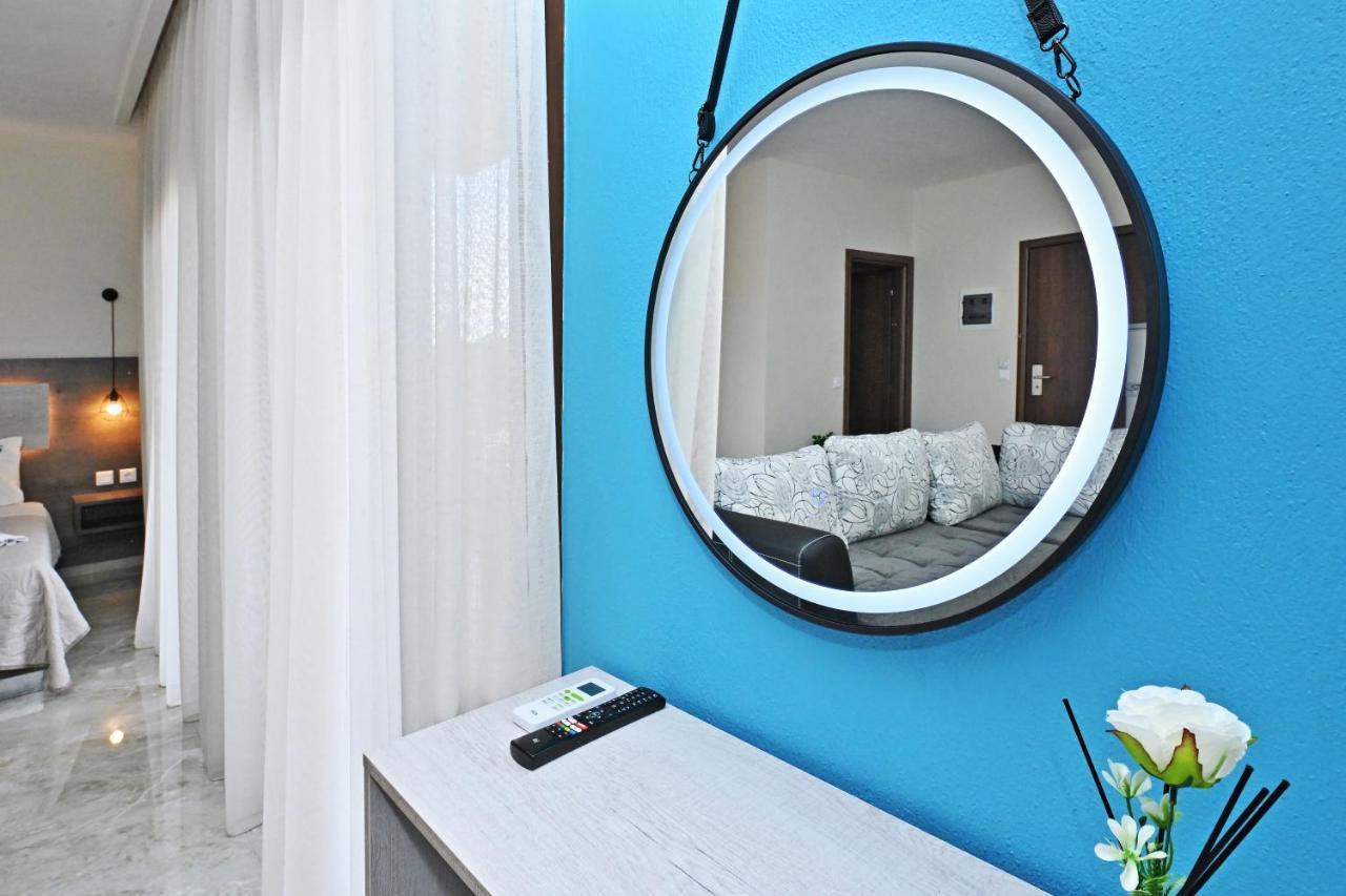 Sinodinos Deluxe Apartments Afytos Buitenkant foto