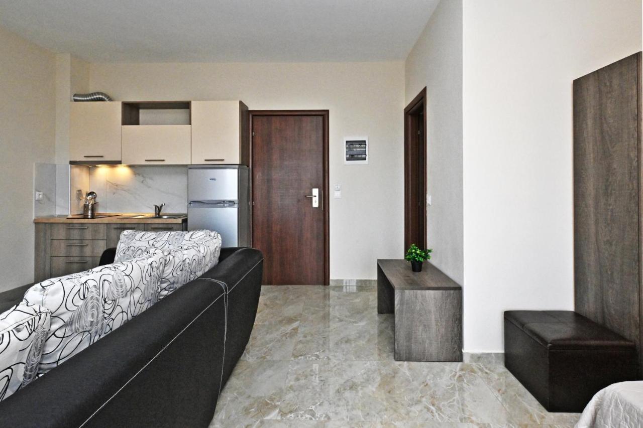 Sinodinos Deluxe Apartments Afytos Buitenkant foto