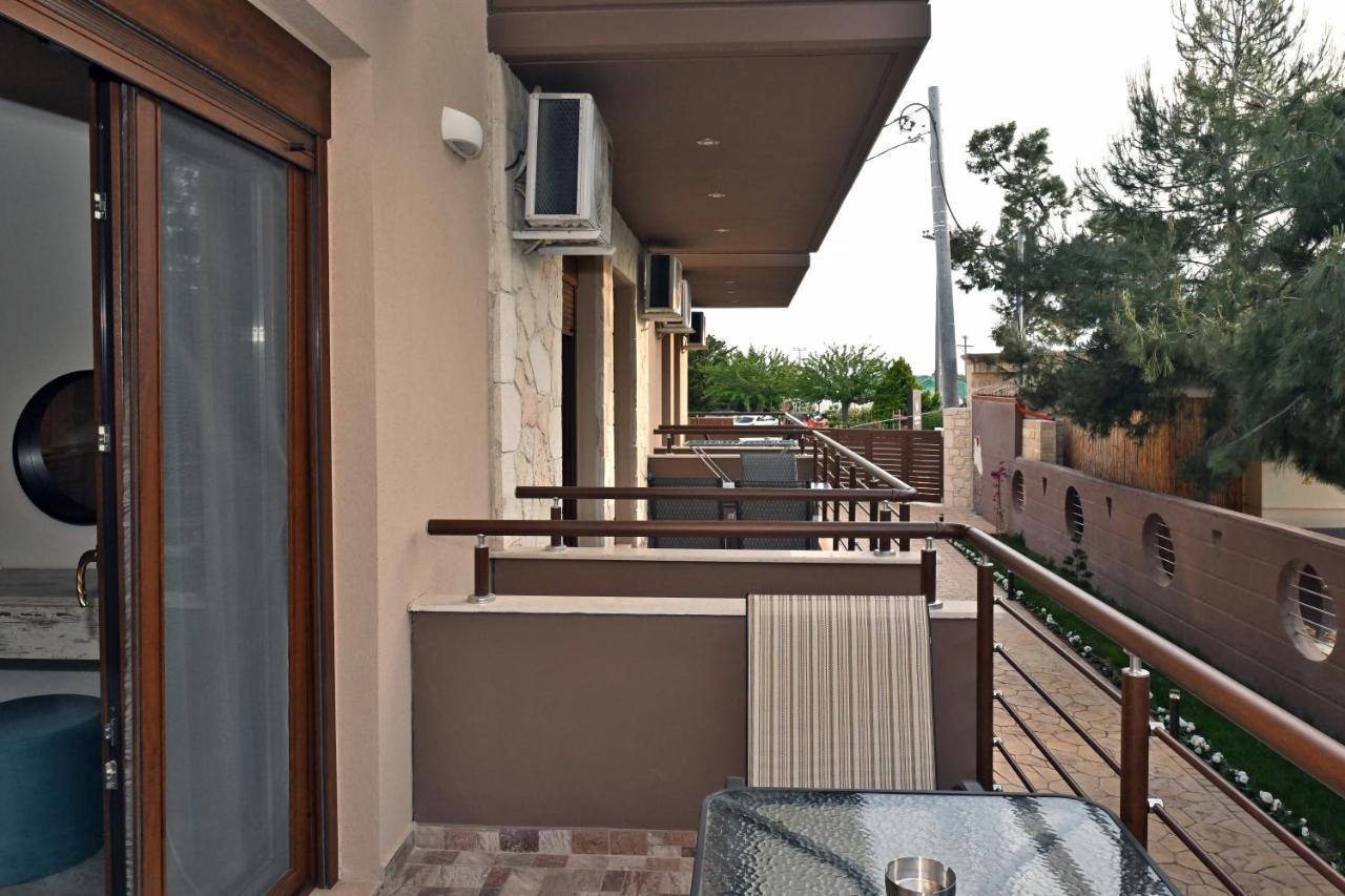 Sinodinos Deluxe Apartments Afytos Buitenkant foto
