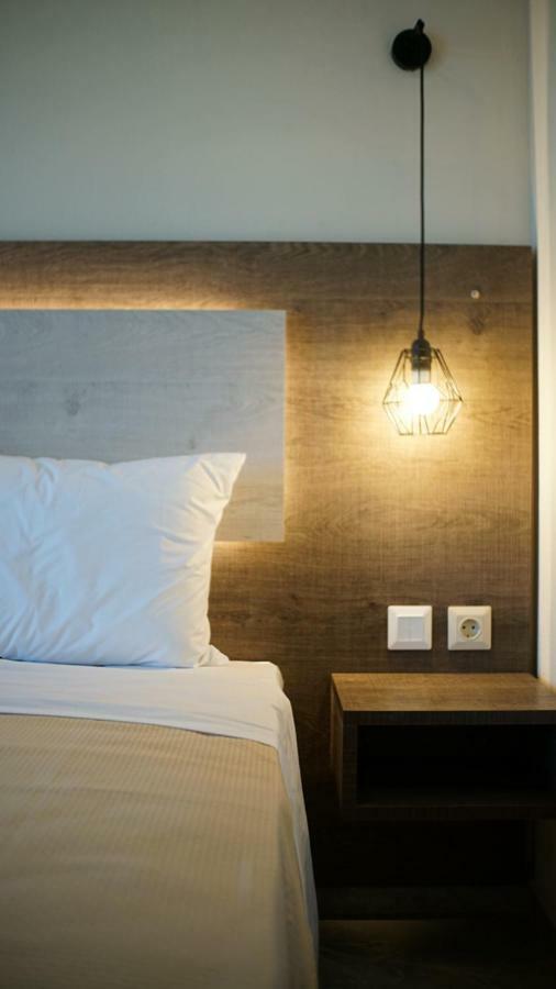 Sinodinos Deluxe Apartments Afytos Buitenkant foto