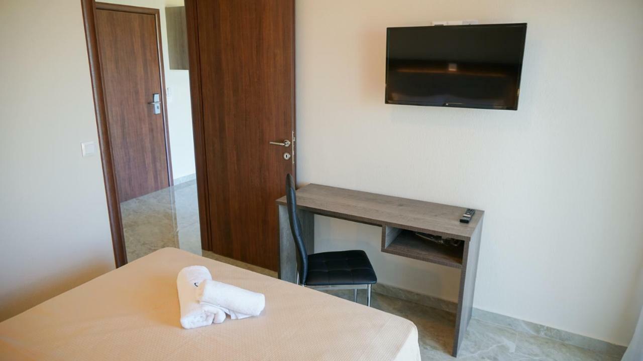 Sinodinos Deluxe Apartments Afytos Buitenkant foto
